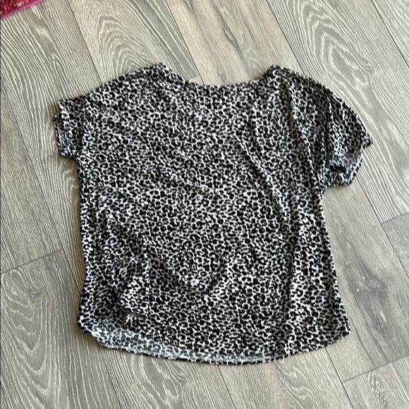 Leopard Print Women's Top - Picture 5 of 5